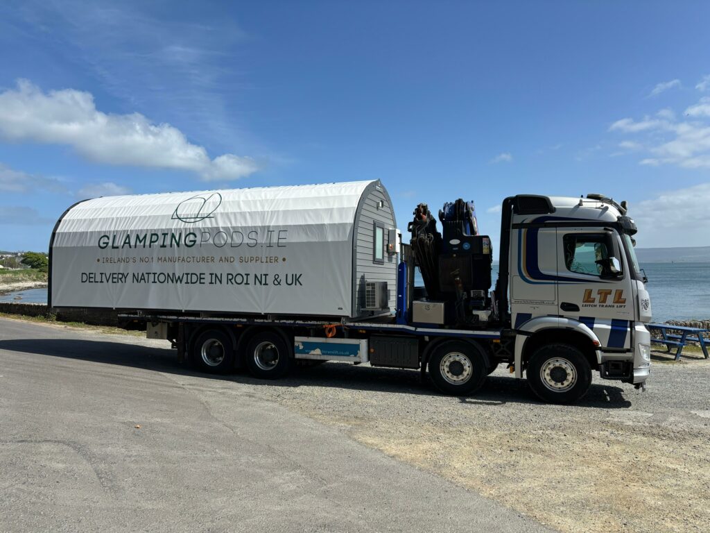 Glamping Pod with Transport Cover